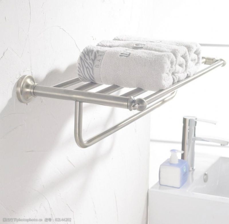 智能毛巾架 現代衛浴空間的智能美學與實用升級